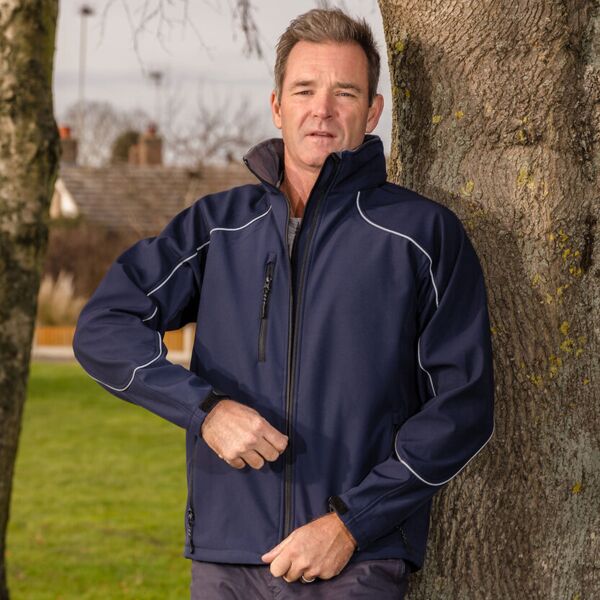 Hooded softshell jacket Thumbnail